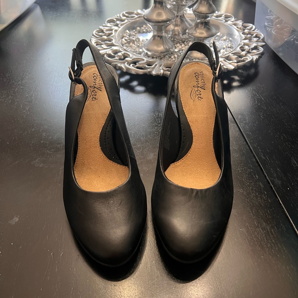 Comfort Plus by Predictions Black Slingback Heels
